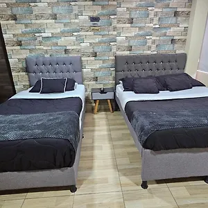 https://roma-house-v-campin-movistar-el-cubo.hotels-bogota.net